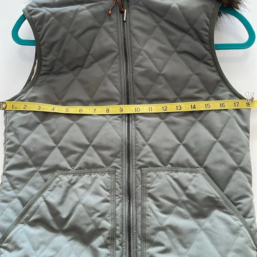 EDDIE BAUER Women’s Small Hooded Fleece Lined Vest Olive Green Faux Fur Gorpcore